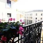 Ta-49 Bed E Breakfast Neapol
