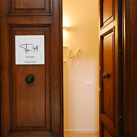 Ta-49 Bed E Breakfast * Napoli