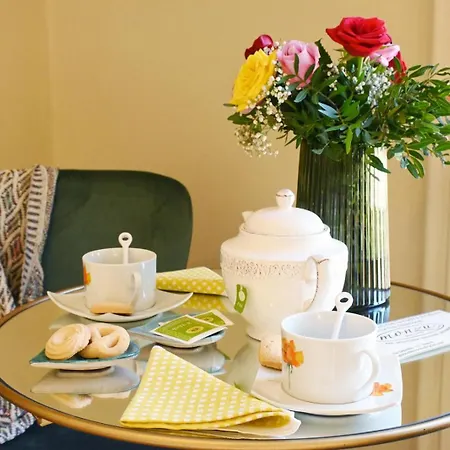 Ta-49 Bed E Breakfast Oda ve Kahvaltı