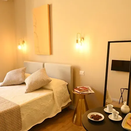 Ta-49 Bed E Breakfast 4* Napoli