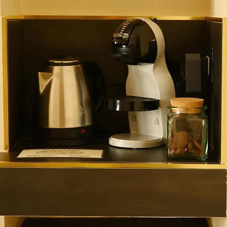 Ta-49 Bed E Breakfast 4* نابولي