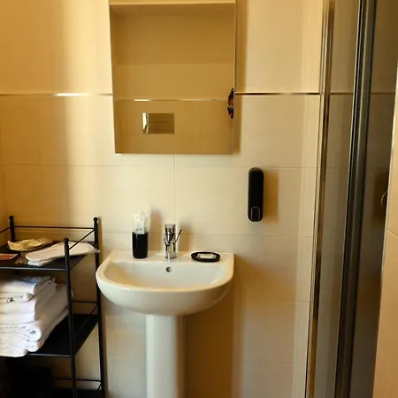 Couette-café Ta-49 Bed E Breakfast 4*