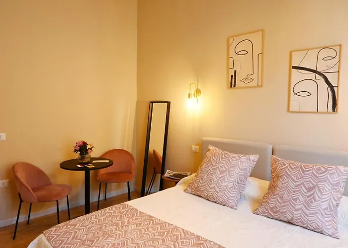 Ta-49 Bed E Breakfast 4* Napoli