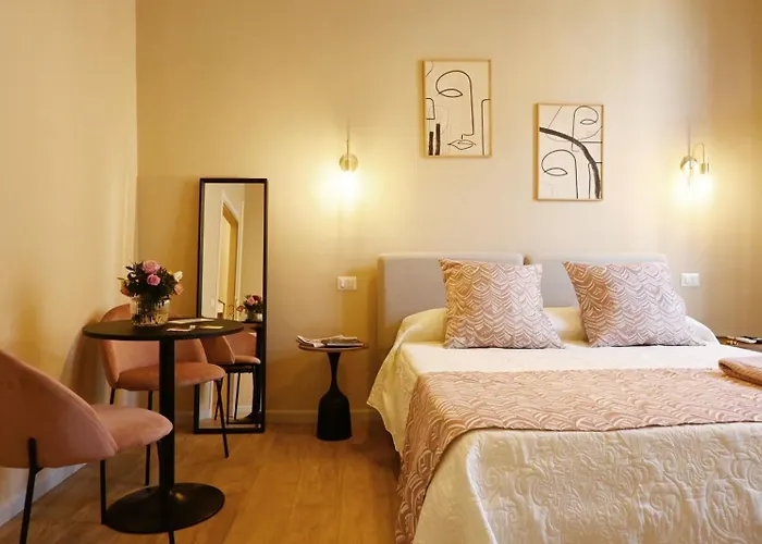 Ta-49 Bed E Breakfast 4* Napoli