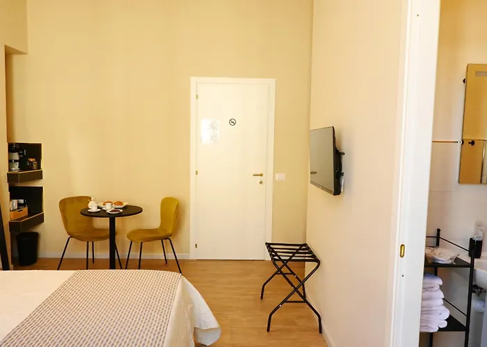 Ta-49 Bed E Breakfast Napoli