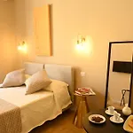Ta-49 Bed E Breakfast 4* Napoli