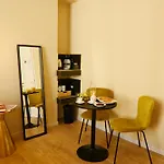 Ta-49 Bed E Breakfast Napoli