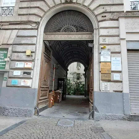 Ta-49 Bed E Breakfast Nápoly