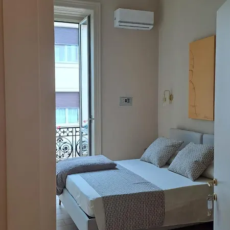 Alojamento de Acomodação e Pequeno-almoço Ta-49 Bed E Breakfast Nápoles