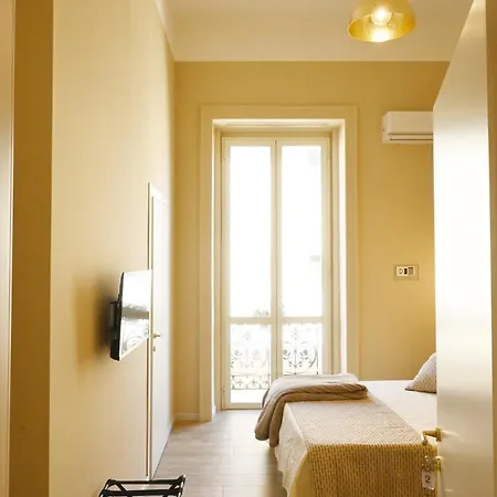 Alojamento de Acomodação e Pequeno-almoço Ta-49 Bed E Breakfast 4*