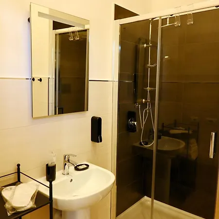 Ta-49 Bed E Breakfast Alojamento de Acomodação e Pequeno-almoço Nápoles